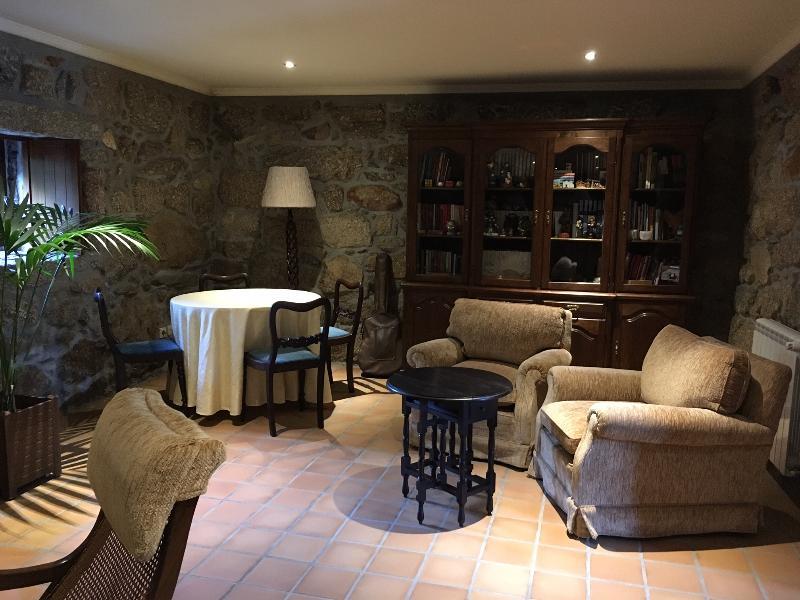 Bergui Guesthouse - Guimaraes Exterior photo